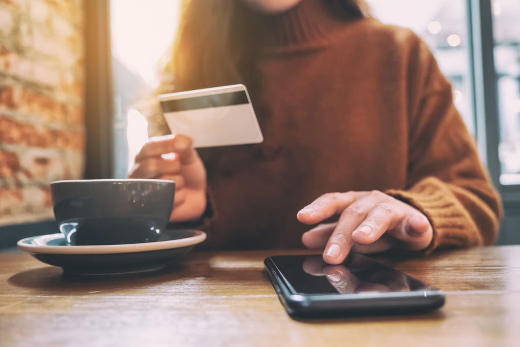 Как обратиться на горячую линию Райффайзен Банка