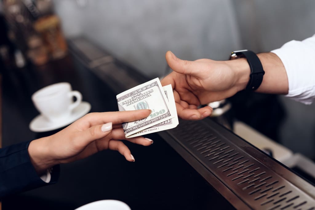 Можно ли сделать перевод с кредитной карты Ренессанс Банка, какие лимиты, комиссия