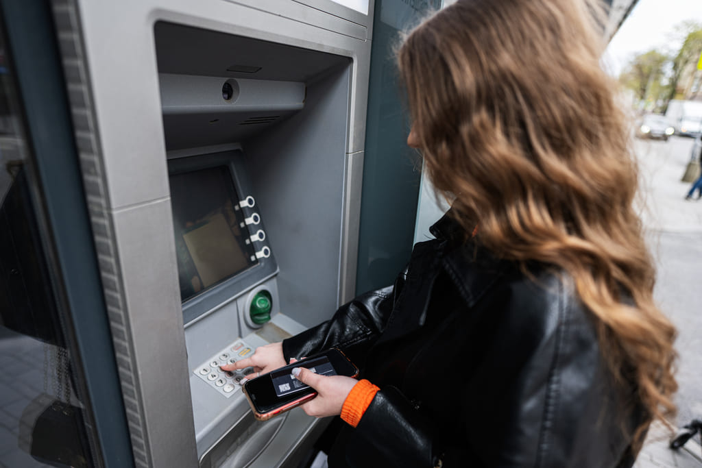 Можно ли пополнить карту Райффайзен Банка без комиссии