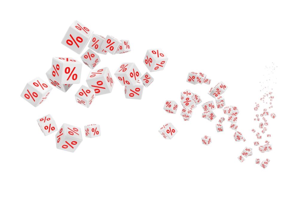 Пенсионная карта Альфа-Банка участвует в программе «Мир», давая скидки и бонусы при оплате у партнеров