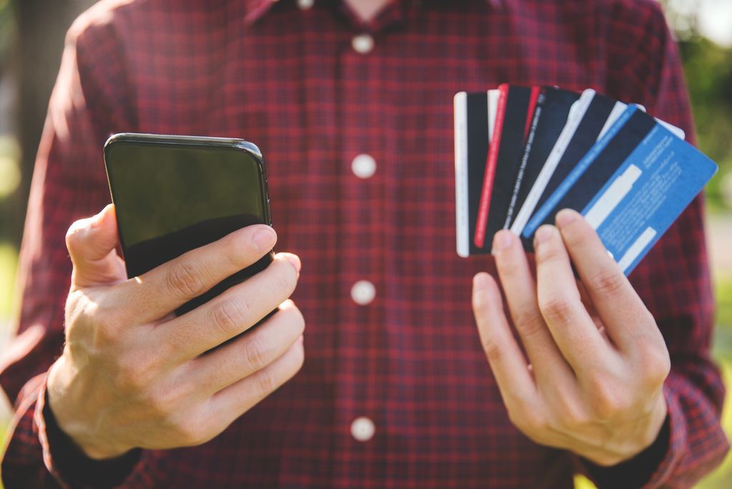 Как перевести деньги с кредитки банка "Свой Банк", лимиты