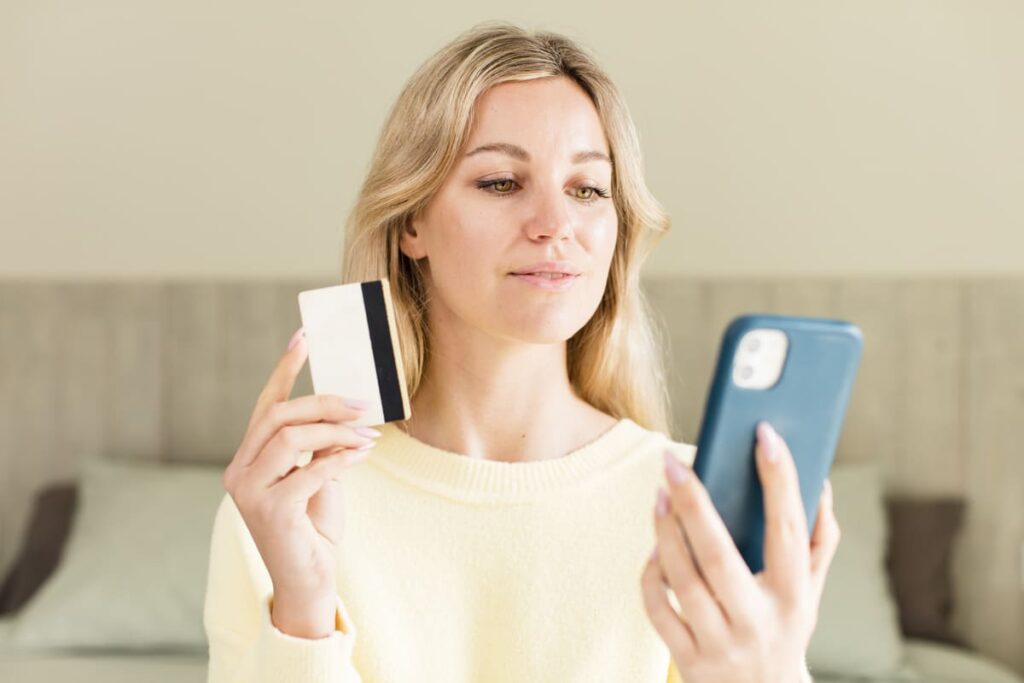 основные преимущества связаны с использованием маркетплейса.