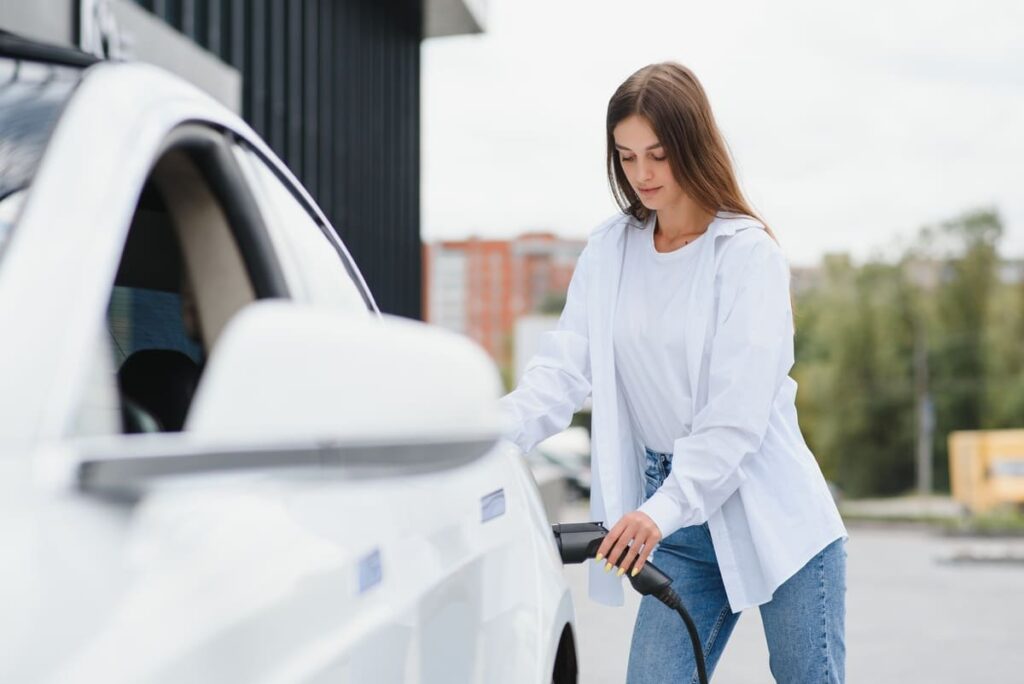 На основании статистики роста цен на бензин можно понять, как изменится стоимость топлива с следующем году 